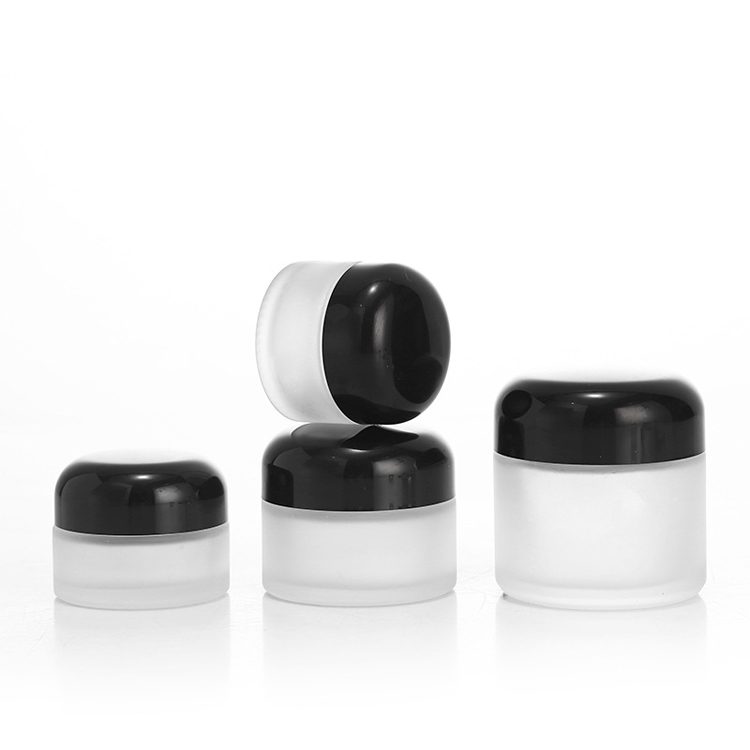cosmetic sample jars