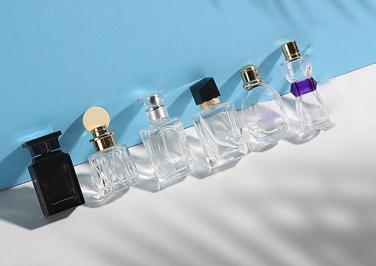 Luxury Perfume Spray Bottles Wholesale Clear Glass Spray Bottles