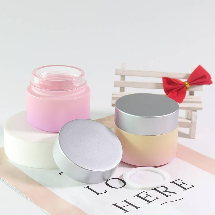 Pink Luxury Glass Beauty Jars Custom 120G Cream Jars Cosmetic Packaging