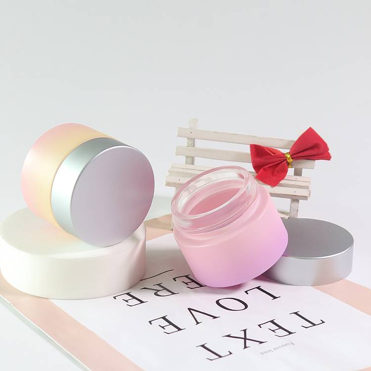 Pink Luxury Glass Beauty Jars Custom 120G Cream Jars Cosmetic Packaging